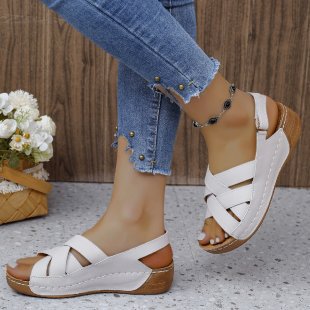 Tyylikkäät Ortopediset Sandaalit Ainutlaatuisella Muotoilulla