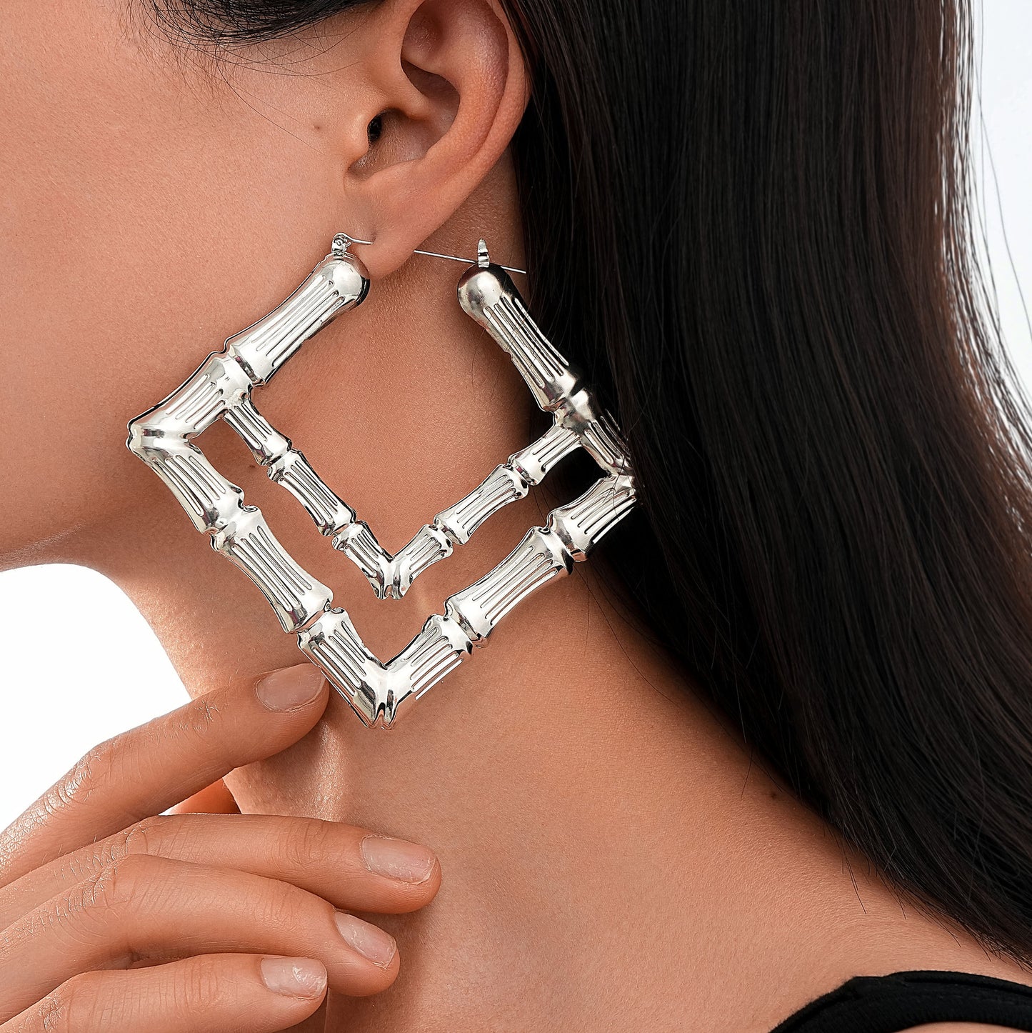 Klassinen Korvarengas ajattomalla viehätyksellä