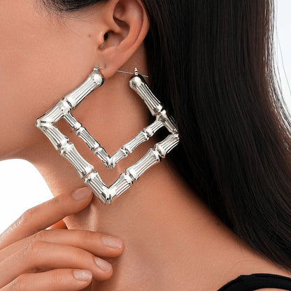 Klassinen Korvarengas ajattomalla viehätyksellä