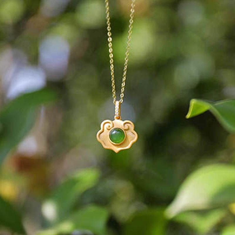 Klassinen Hopea Kaulakoru ajattomalla viehätyksellä