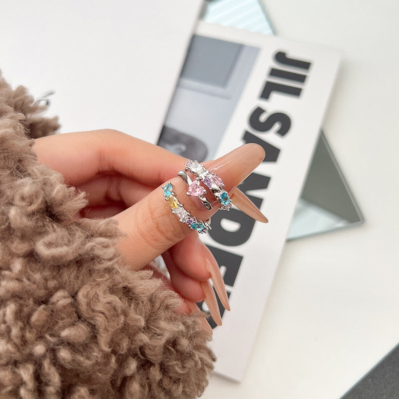 Upea Sormus päivittäiseen käyttöön