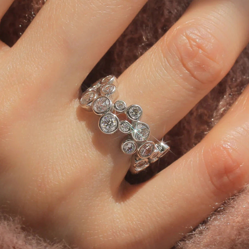 Hurmaava Sormus jokaiseen tilaisuuteen