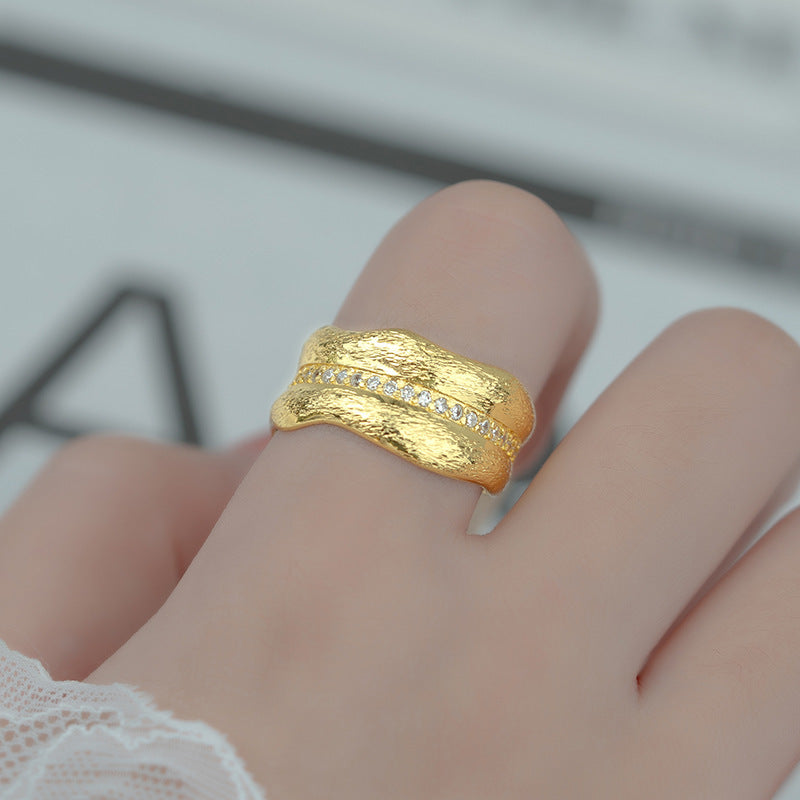 Hurmaava Sormus jokaiseen tilaisuuteen