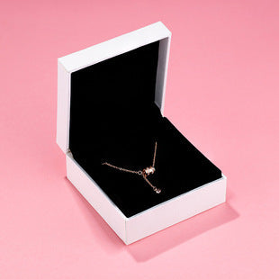 Herkkä käsityö Koru