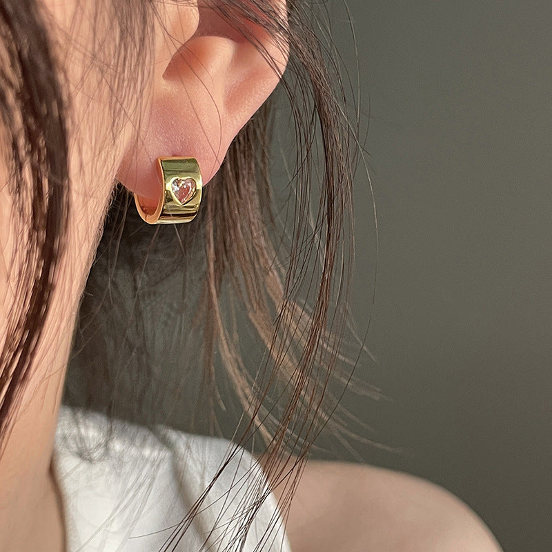 Romanttinen Korvarengas erityisiin hetkiin