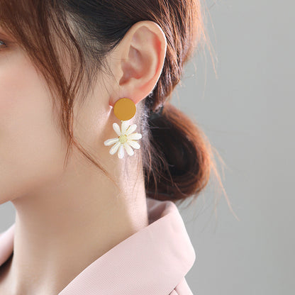 Elegantti Hopea Korvarengas jokaiseen tilaisuuteen