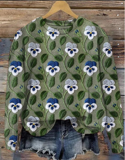 Well Tailored Sweater with a Graceful Silhouette