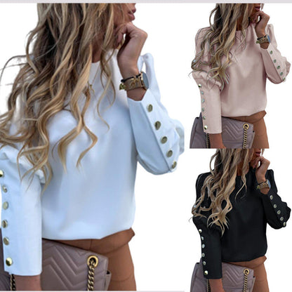 Classic Vintage Blouse with a Flattering Fit