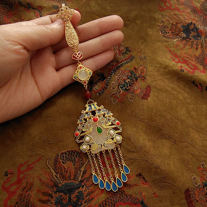 Kaunis Riipus ainutlaatuisella tyylillä