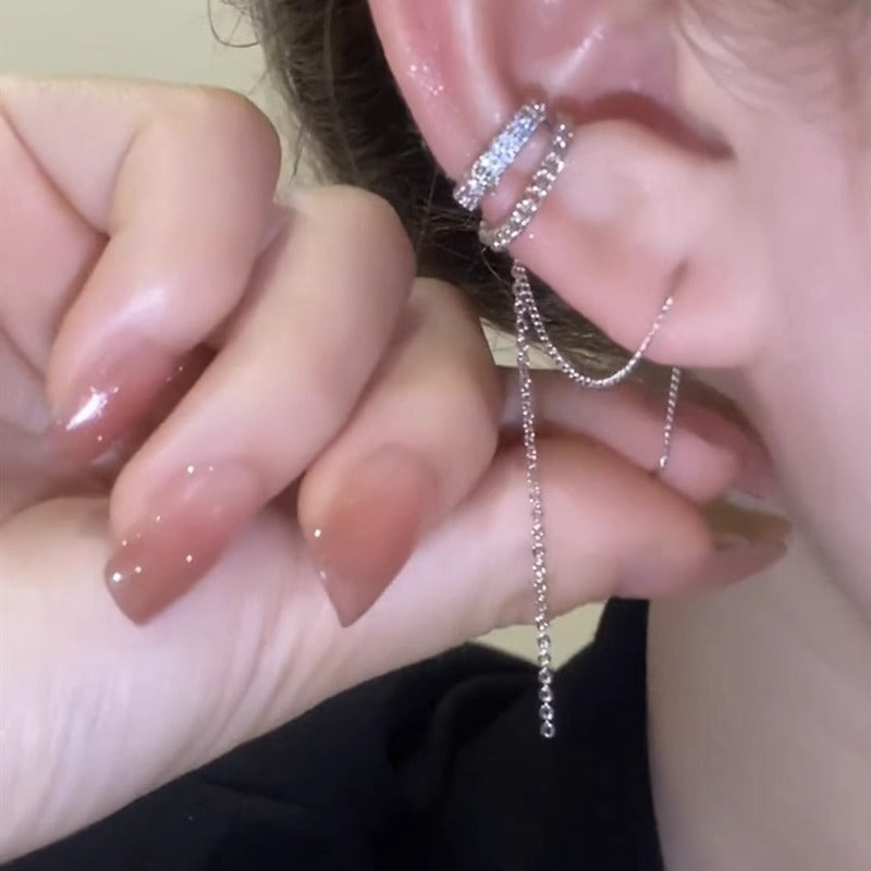 Kaunis Korvarengas ainutlaatuisella tyylillä