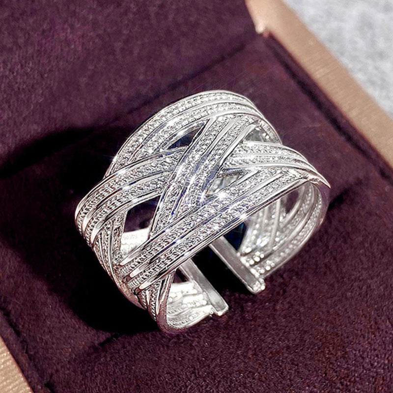 Upea Hopea Sormus päivittäiseen käyttöön