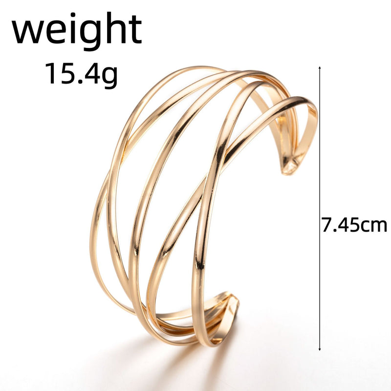 Klassinen Rannekoru ajattomalla viehätyksellä