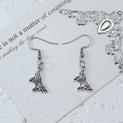 Klassinen Sormus ajattomalla viehätyksellä