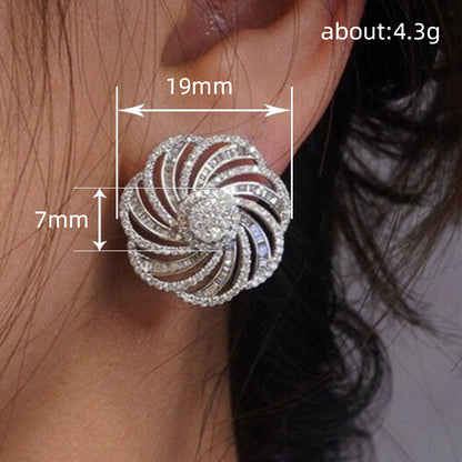 Romanttinen Korvarengas erityisiin hetkiin