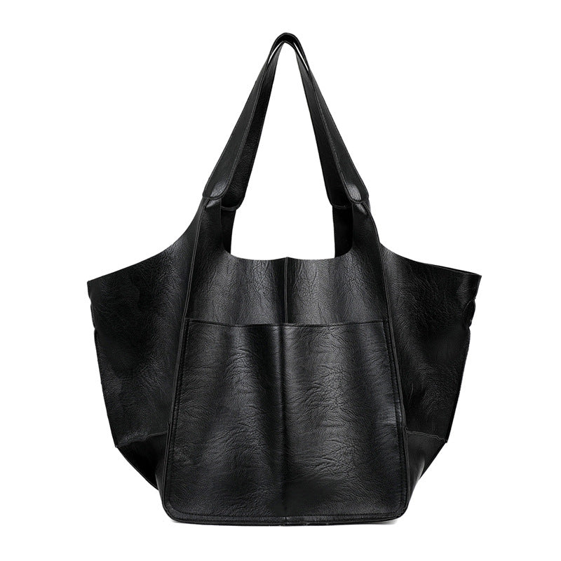 Beautifully Finished Bag in a Timeless Design