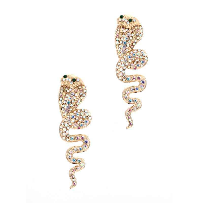 Kaunis Korvarengas ainutlaatuisella tyylillä