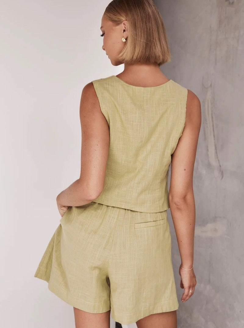 Beautifully Finished Garment in a Timeless Design