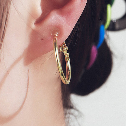 Kaunis Kulta Korusetti ainutlaatuisella tyylillä