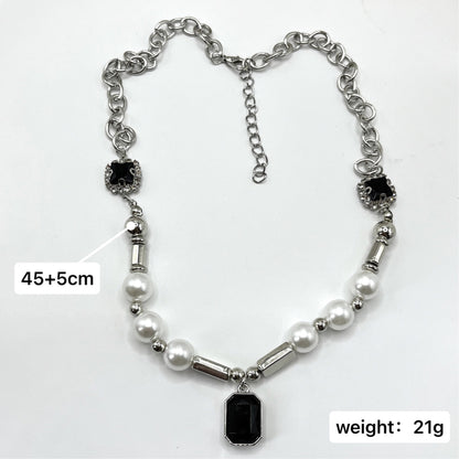 Elegantti Helmi Kaulakoru jokaiseen tilaisuuteen