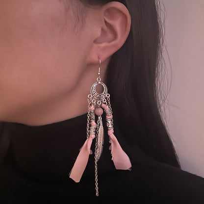 Klassinen Hopea Riipus ajattomalla viehätyksellä