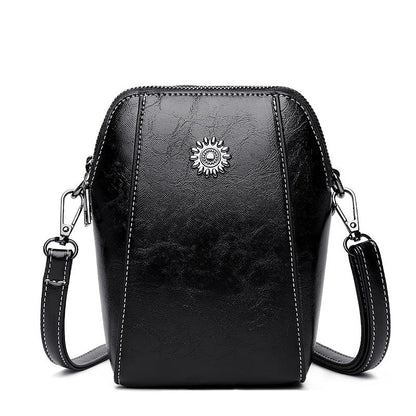 Gracefully Styled Bag for Any Occasion