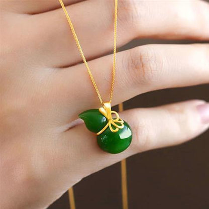 Hurmaava Kulta Kaulakoru jokaiseen tilaisuuteen