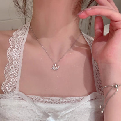 Hurmaava Kaulakoru jokaiseen tilaisuuteen