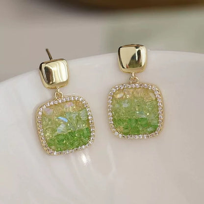 Romanttinen Korvarengas erityisiin hetkiin