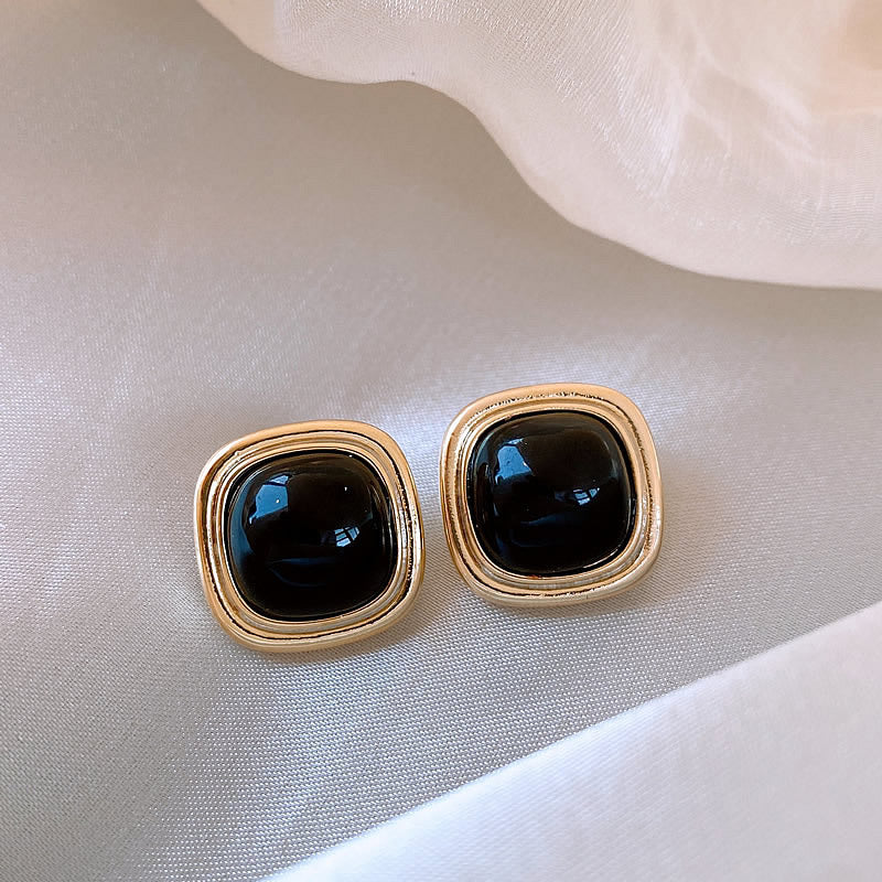 Herkkä käsityö Korvarengas