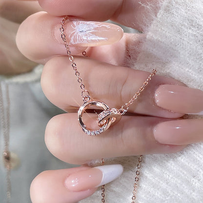 Hurmaava Kaulakoru jokaiseen tilaisuuteen