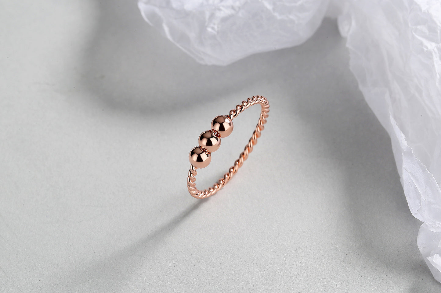 Klassinen Kulta Sormus ajattomalla viehätyksellä