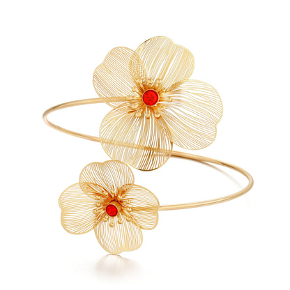 Kaunis Rannekoru ainutlaatuisella tyylillä