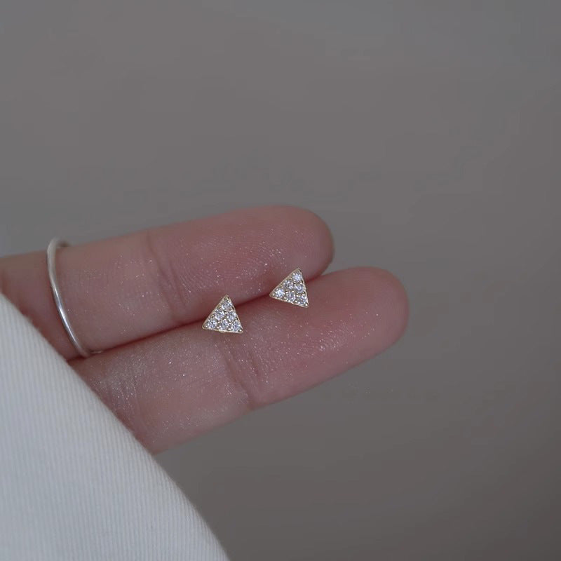 Elegantti Korvarengas jokaiseen tilaisuuteen