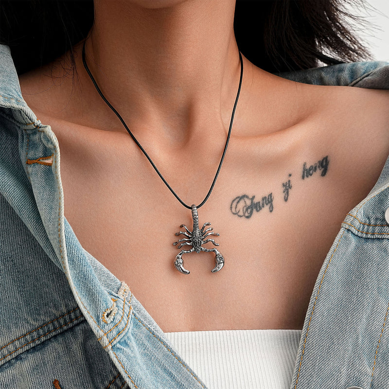 Käsintehty vintage Kaulakoru