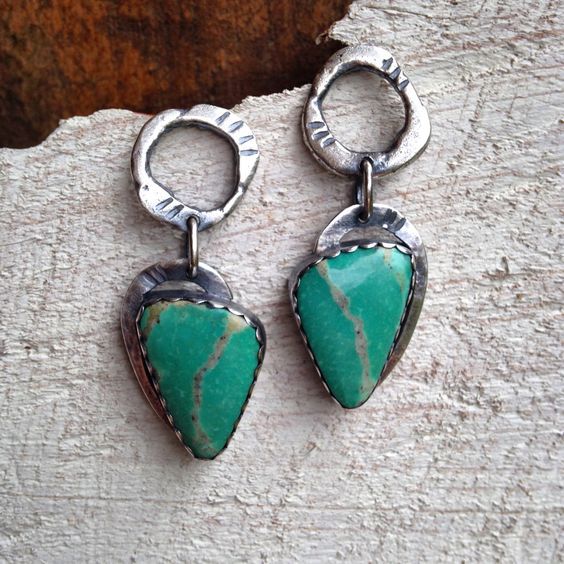 Hurmaava Korvarengas jokaiseen tilaisuuteen