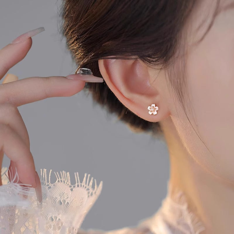 Upea Helmi Korvarengas päivittäiseen käyttöön