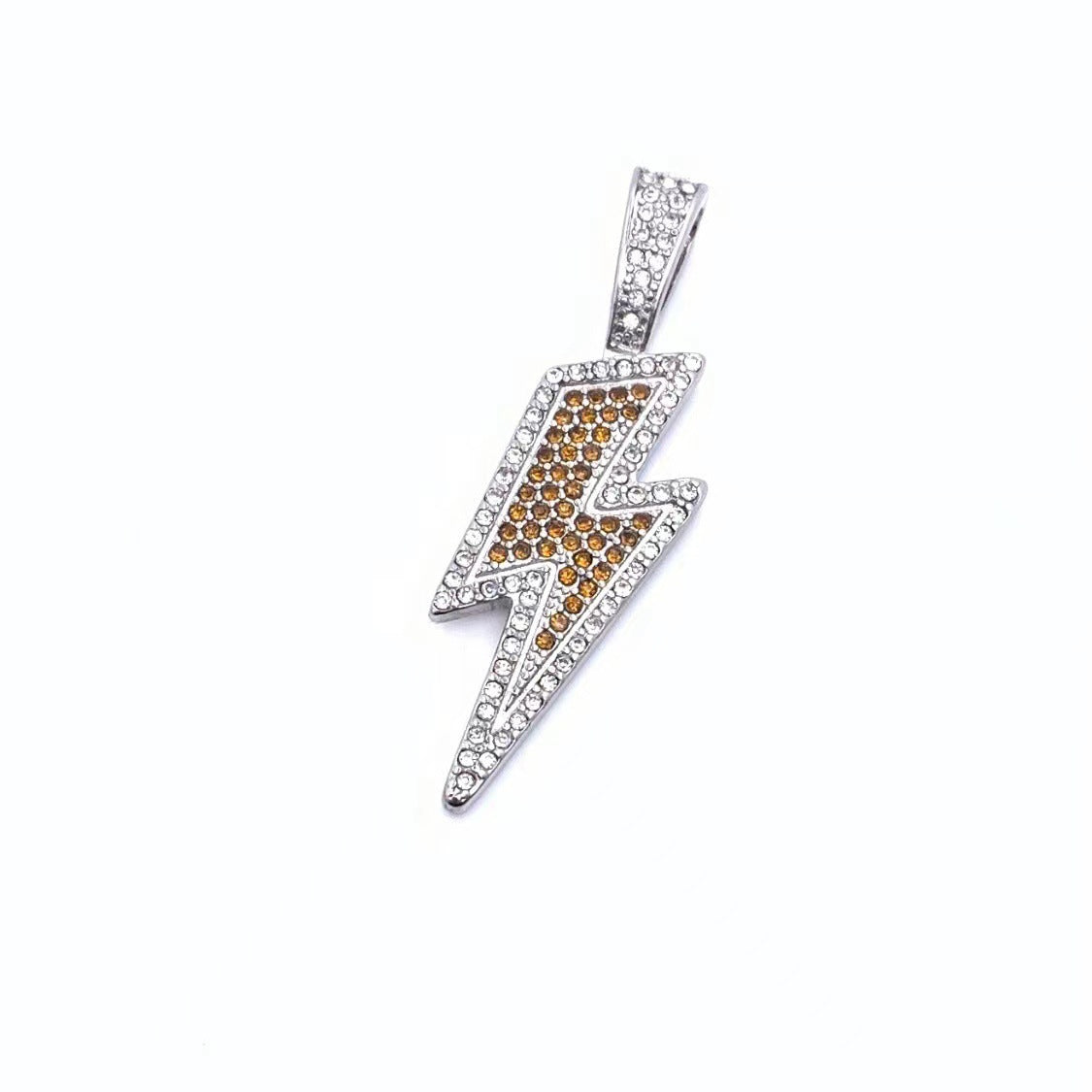 Klassinen Riipus ajattomalla viehätyksellä