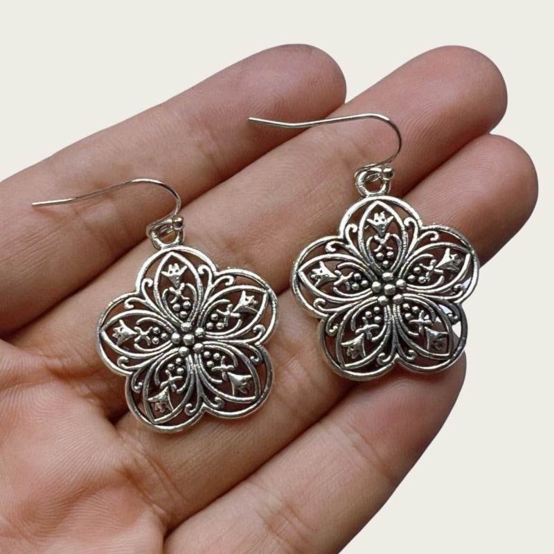 Romanttinen Sormus erityisiin hetkiin