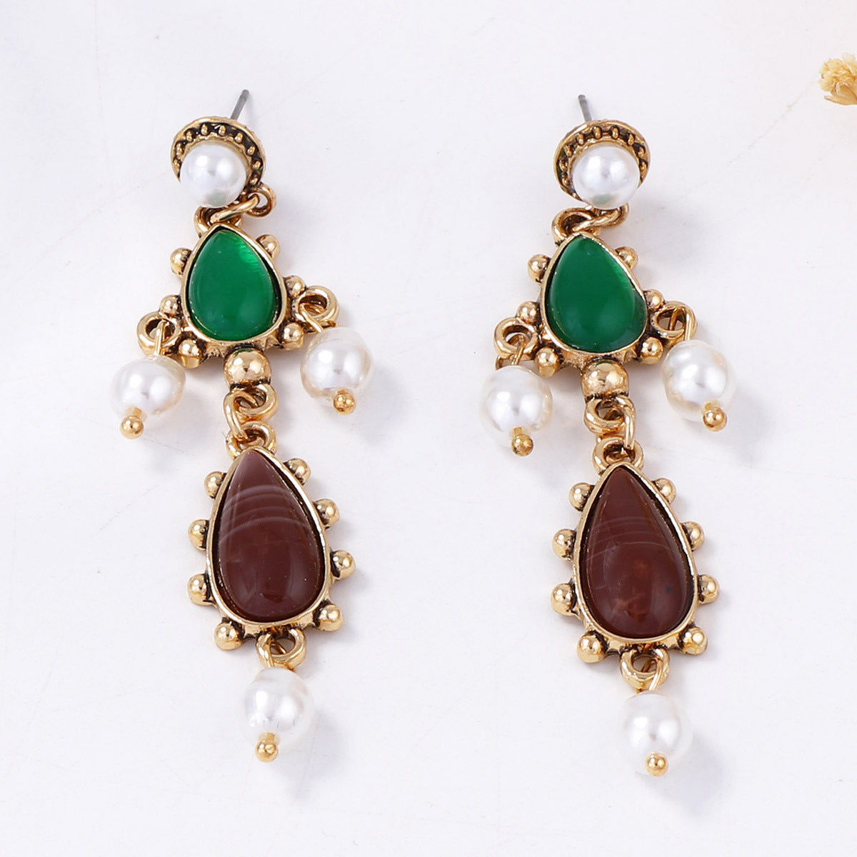 Elegantti Koru jokaiseen tilaisuuteen