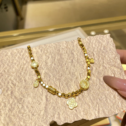 Upea Koru päivittäiseen käyttöön