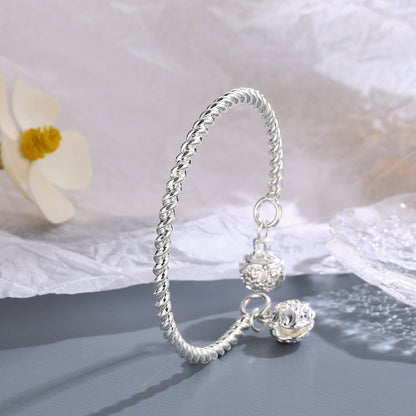 Kaunis Rannekoru ainutlaatuisella tyylillä