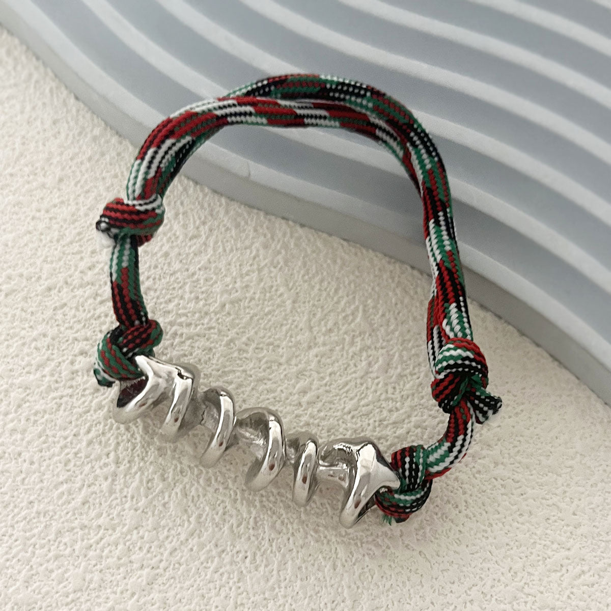 Romanttinen Rannekoru erityisiin hetkiin