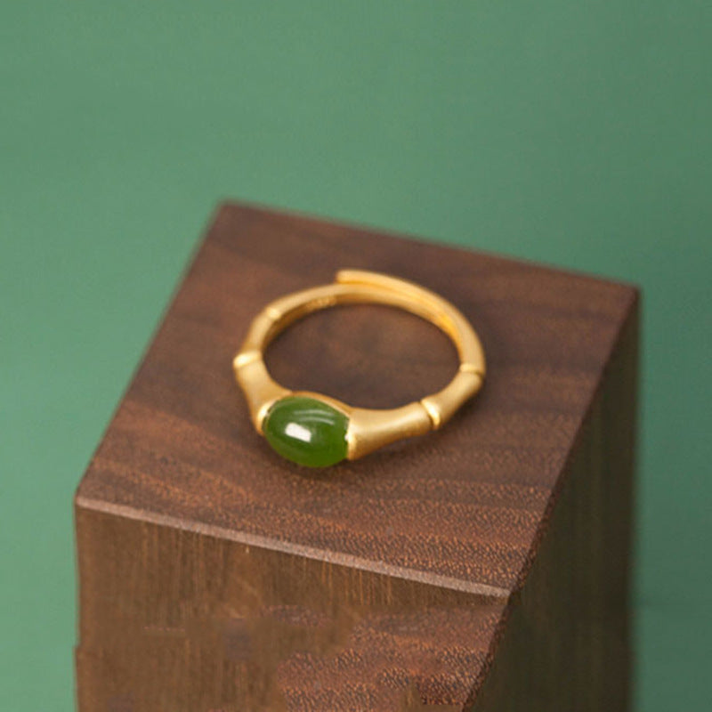 Kaunis Hopea Sormus ainutlaatuisella tyylillä