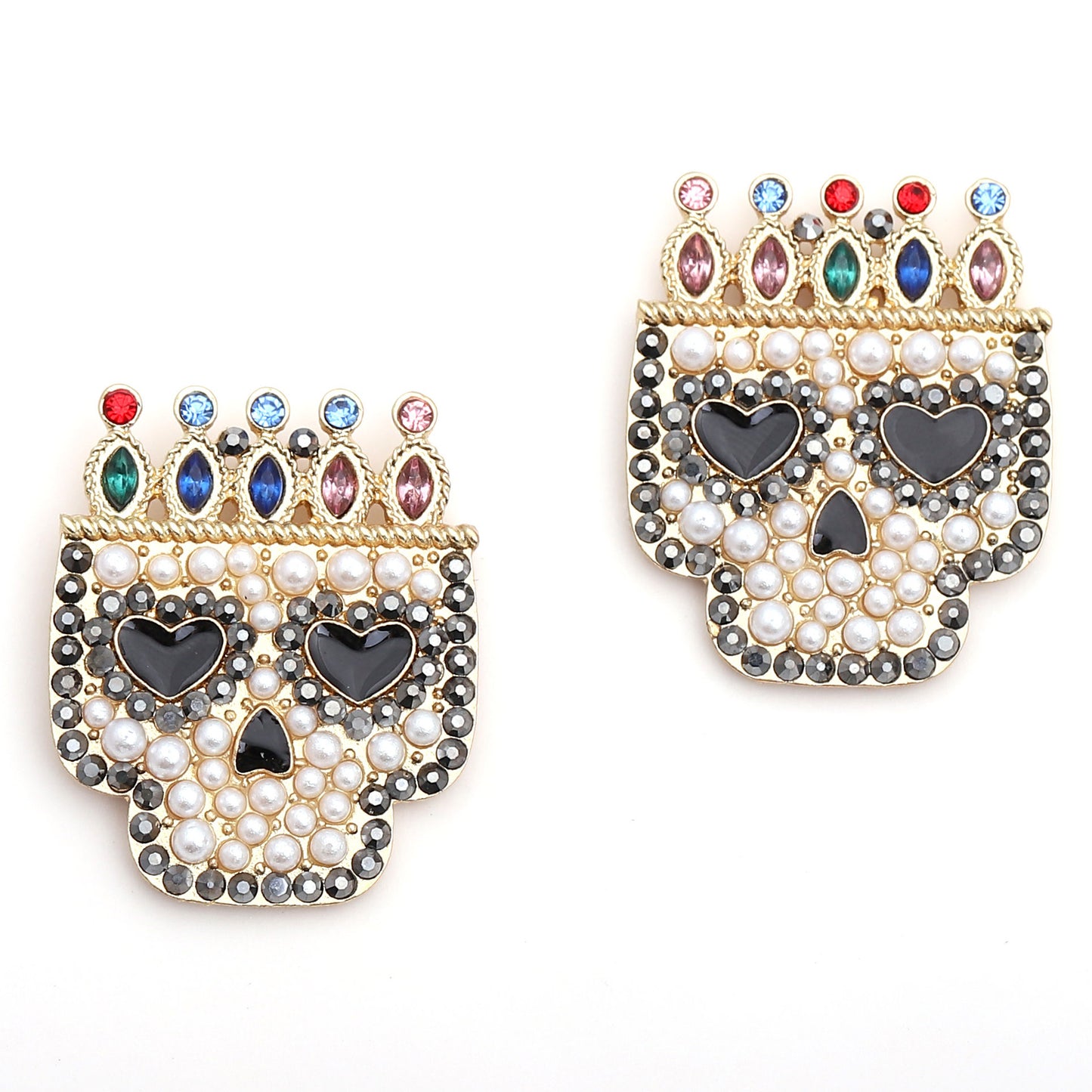 Klassinen Helmi Korvarengas ajattomalla viehätyksellä