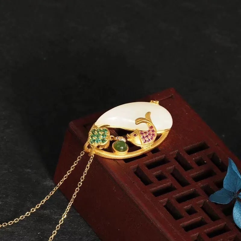 Romanttinen Kulta Kaulakoru erityisiin hetkiin