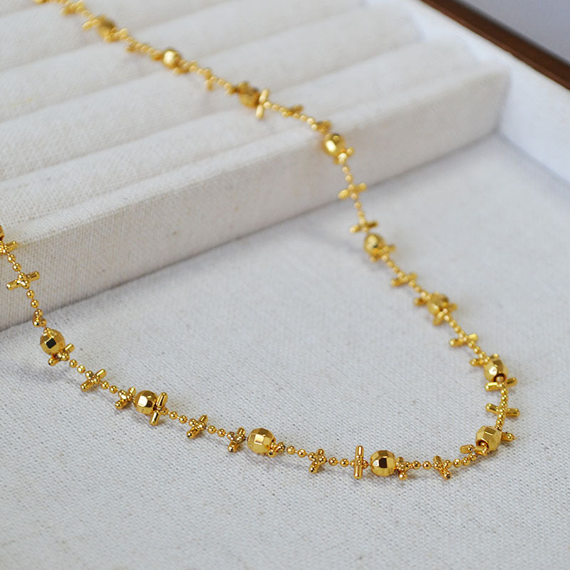 Elegantti Kulta Kaulakoru jokaiseen tilaisuuteen