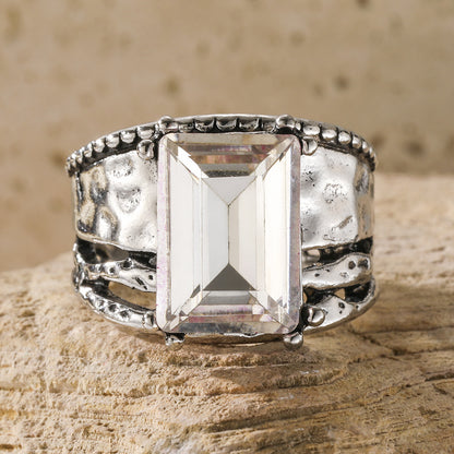 Romanttinen Sormus erityisiin hetkiin