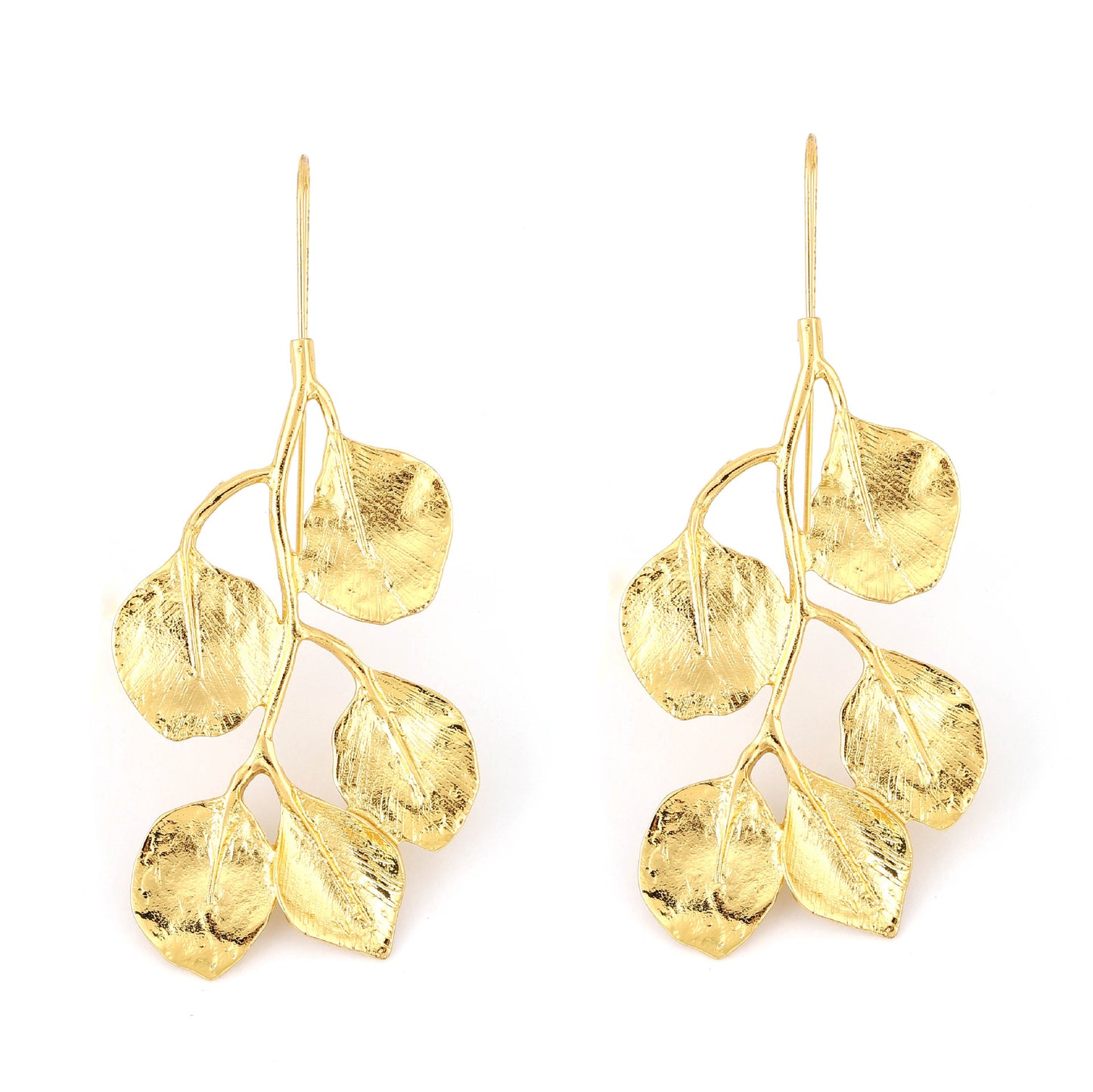 Kaunis Korvarengas ainutlaatuisella tyylillä