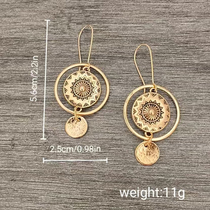 Klassinen Sormus ajattomalla viehätyksellä