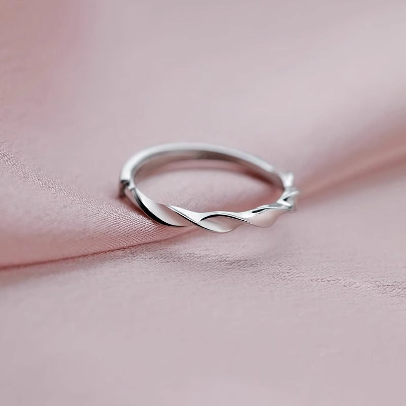 Romanttinen Sormus erityisiin hetkiin